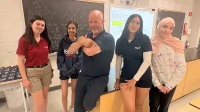 London biology teacher uses diabetes journey as real-life lesson for students
