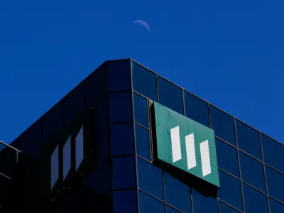 Manulife Pulls Leveraged Insurance Product for Rich Hong Kong Clients