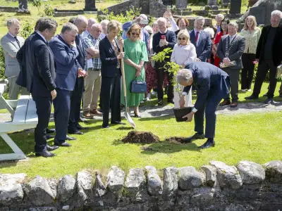 Mark Carney tree planting pot controversy debunked by photo analysis