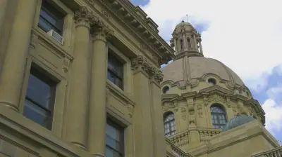 New Opposition Group Fights Alberta Referendum Questions