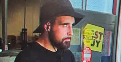 N.H. Police Seek Purse Theft Suspect Resembling Travis Kelce