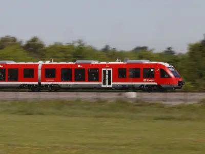 O-Train Line 4 Weekend Wait Times Double This Summer