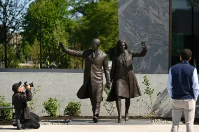 Obama Presidential Center Opens in Chicago With Oval Office Replica