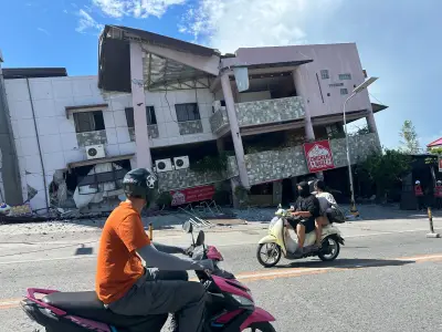 Philippines Earthquake Kills 35, Triggers Tsunami