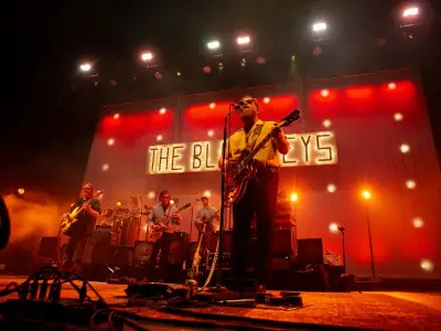 Review: The Black Keys' Stomping Rock Show Lights Up Rogers Place