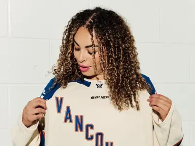 Sarah Nurse Re-Signs with Vancouver Goldeneyes, First Protected Player in PWHL Expansion