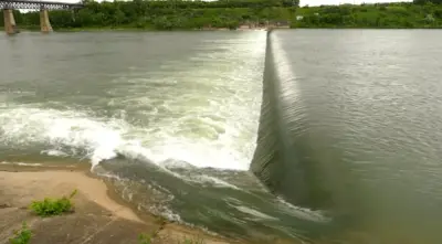 Search Continues for Missing Jet Skier as Saskatoon Warns River Still Dangerous