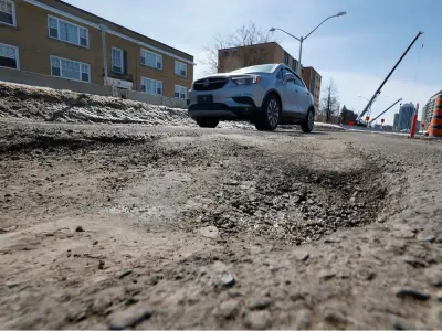 Stop overspending on OC Transpo; fix Ottawa's crumbling roads first