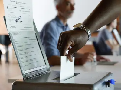 Swiss Voters Reject Population Cap of 10 Million in Referendum