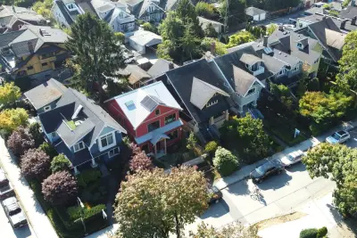 Vancouver home sales drop 3.5% in May, condo market lags: board