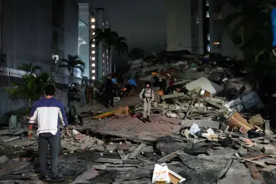 Venezuela Earthquakes Kill 32, Aid Promises Pour In
