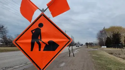 Windsor streetlight pole replacements cause lane restrictions into fall
