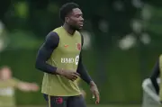Alphonso Davies Limited in Practice as Canada Prepares for Qatar World Cup
