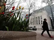 Bank of Canada Expected to Hold Rates Amid Weaker Economic Growth