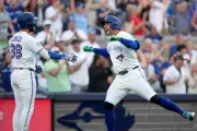 Blue Jays snap six-game skid with 2-1 win over Mets