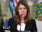 Danielle Smith asserts authority over UCP president on Alberta independence referendum