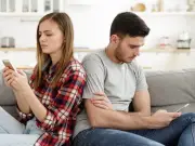 Dear Abby: Impromptu Family Reunion Sparks Embarrassment and Disappointment