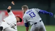 Dodgers' Max Muncy and Diamondbacks' Ildemaro Vargas in Violent Collision