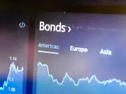 Hedge Funds Buy Half of Canada's Bonds: A Warning for Investors