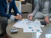 How to Choose a Financial Adviser: Red Flags and What to Look For