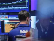 Investors Oppose SEC Plan to Reduce Quarterly Reporting