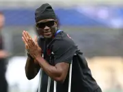 Ismael Kone dances on crutches after Canada's World Cup win over South Africa