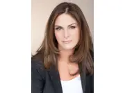 Lainie Etzioni Launches The Unbecoming Method for Women's Transformation