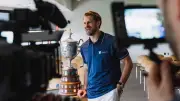 Marcus Foligno Wins King Clancy Memorial Trophy, Surprised by Brother Nick