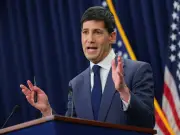 New Fed Chair Warsh Shapes Policy as Rates Hold Steady