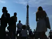 Paris uses Seine-cooled district network to beat Europe heatwave