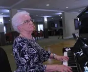 Saskatchewan Senior Nearing 98 Still Playing Music, Family Says 'She's the Kindest'
