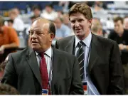 Scotty Bowman backs Mike Babcock as potential Oilers coach despite baggage