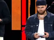 William Nylander, Blue Jays Stars Chug Beers at Luke Combs Concert