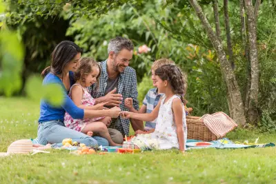 5 Essential Items for the Perfect Summer Picnic in 2026