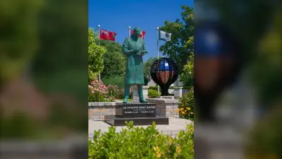 Canada's First Talking Statue Debuts at Banting House in London