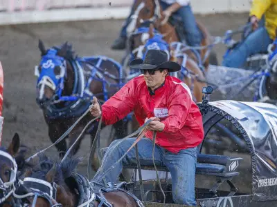 Flad and Bensmiller Vie for Rangeland Derby Rookie Award Amid Family Legacies
