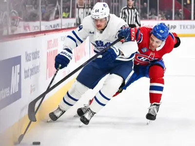 Former Maple Leafs center David Kampf leaves NHL, signs in Czechia