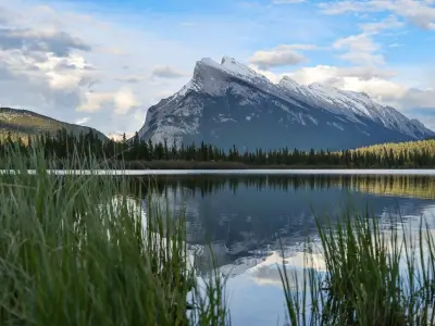 Hiker Recounts Terrifying Rockfall in Banff National Park; No Injuries Reported