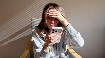 How to Apologize After Ghosting a Friend and Repair the Friendship