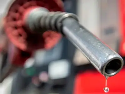 Iran ceasefire collapse triggers immediate gas price hike, expert warns