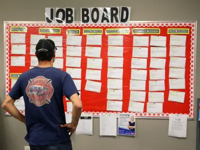 Nearly 25% of Canadians Plan to Change Jobs in Next 6 Months: Survey