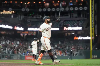 Ramos homers twice, adds 5 RBIs as Giants crush Blue Jays 10-1