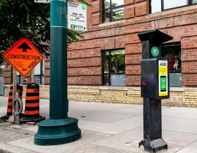 RapidTO Rollout on Bathurst St. Eliminates Parking Spots Amid City Hall Clash