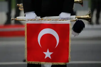 Turkiye detains comedian for allegedly insulting religious values
