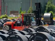 42% of Canadian Manufacturers Shift Production to US: KPMG Poll