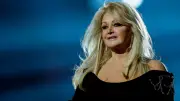 Bonnie Tyler, Welsh Pop Star of 'Total Eclipse of the Heart,' Dies at 75