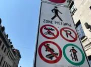 Montreal reviews Old Montreal pedestrian streets and traffic flow