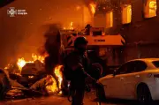 Russian Attacks Kill 4 in Ukraine, Strike Kyiv for Second Day