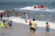 Swimmer bitten on foot at NYC beach in suspected shark attack