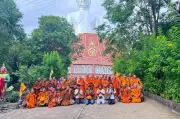 Thai nurse defies Buddhist custom to save monks in deadly crash